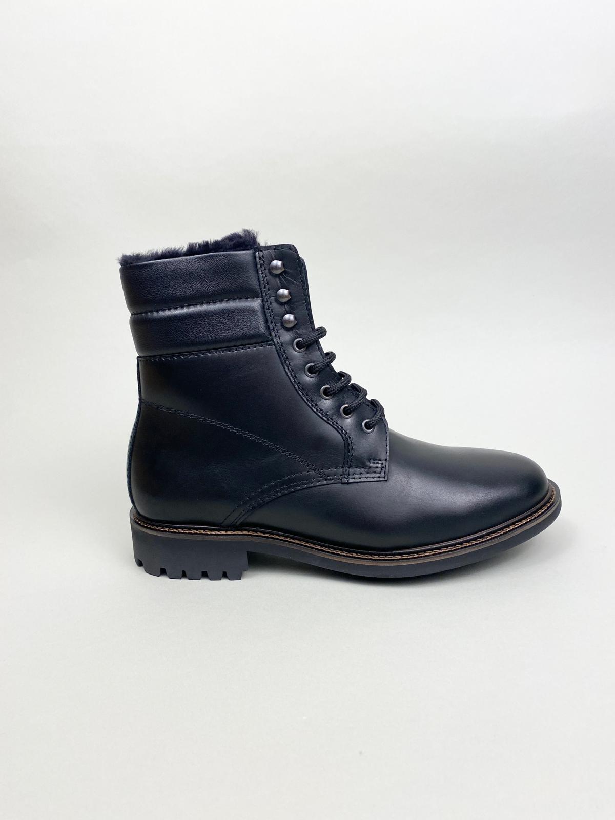 Schnürstiefel Schwarz Gefüttert